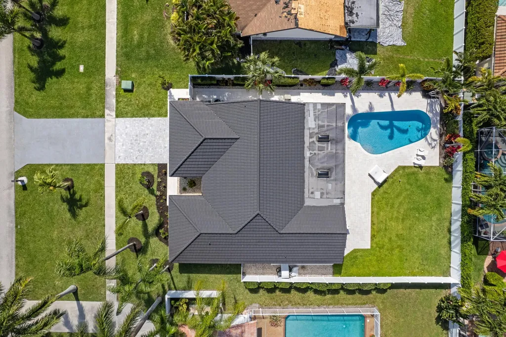 391 S Country Club Boulevard Boca Raton FL 33487