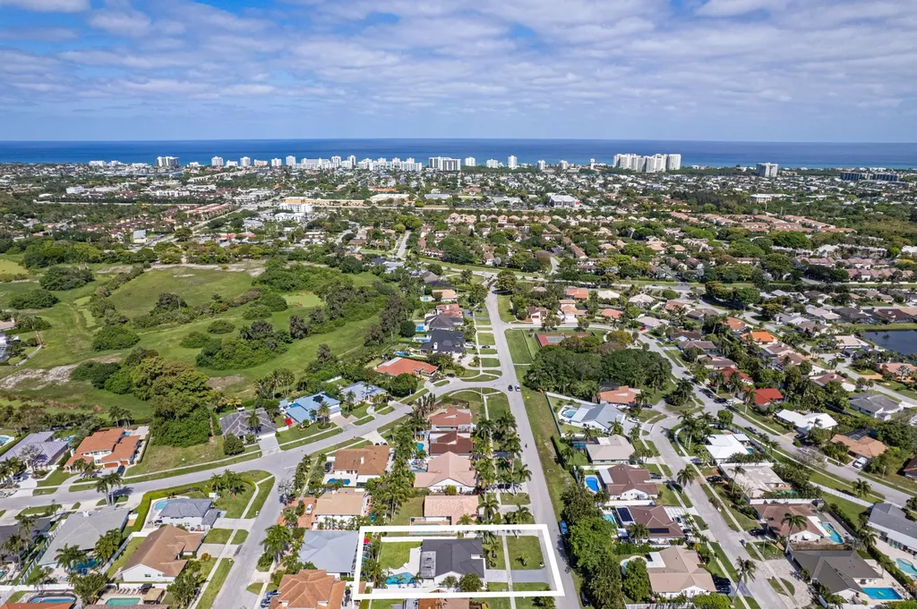 391 S Country Club Boulevard Boca Raton FL 33487