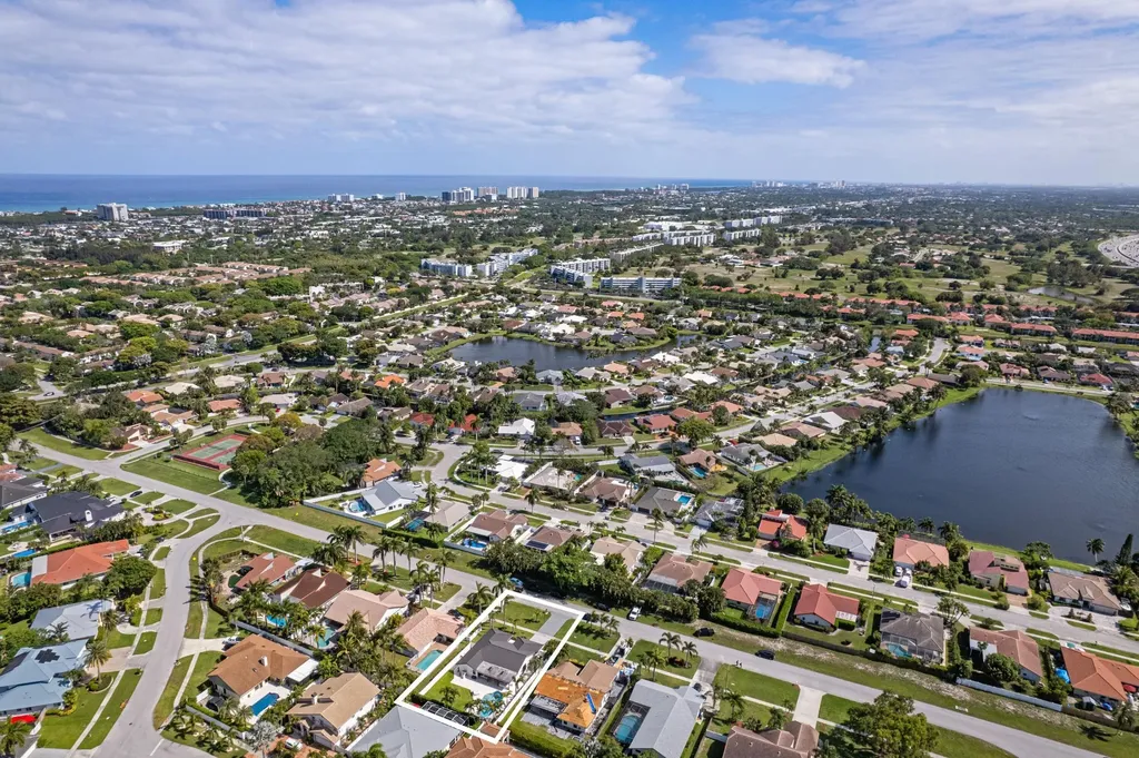 391 S Country Club Boulevard Boca Raton FL 33487