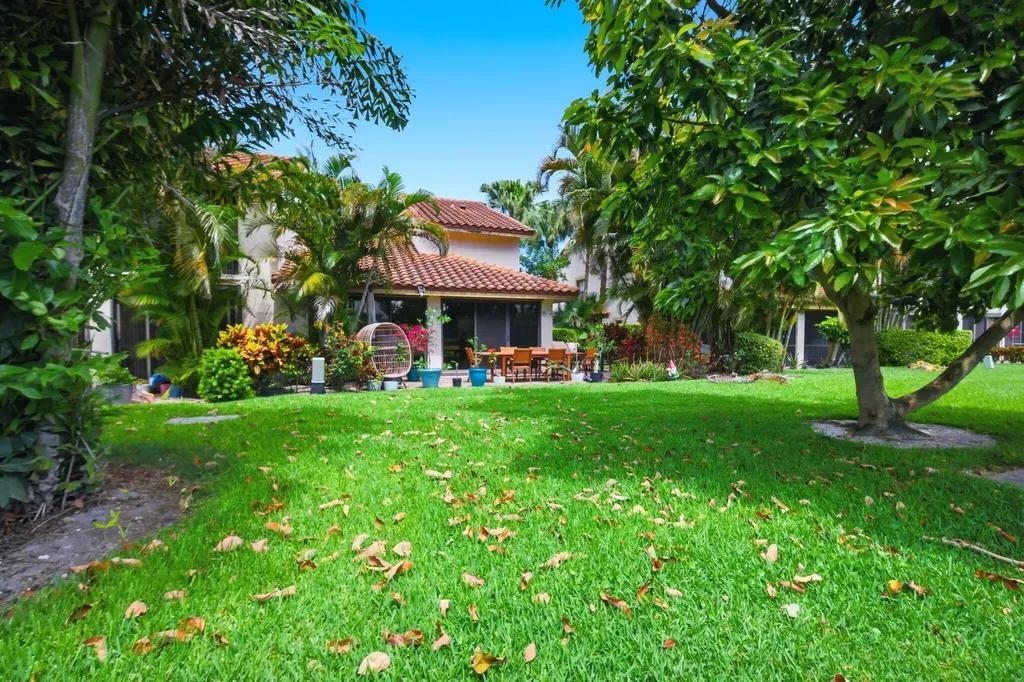 7798 La Mirada Drive Boca Raton FL 33433