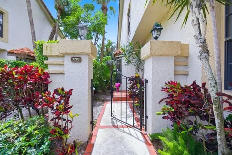 7798 La Mirada Drive Boca Raton FL 33433