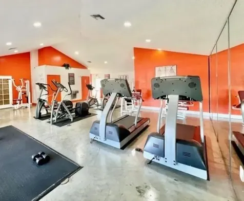 18860 NW 57th Avenue Hialeah FL 33015