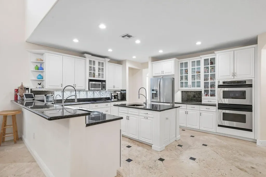 19234 S Creekshore Court Boca Raton FL 33498