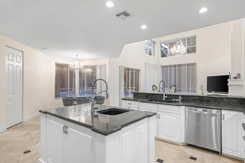 19234 S Creekshore Court Boca Raton FL 33498