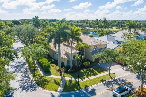19234 S Creekshore Court Boca Raton FL 33498