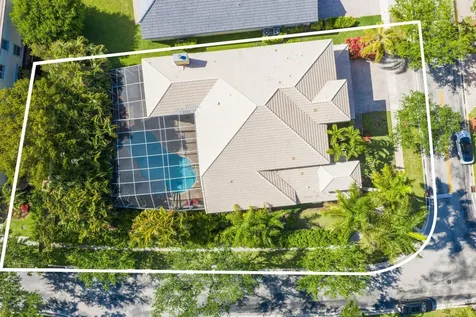 19234 S Creekshore Court Boca Raton FL 33498