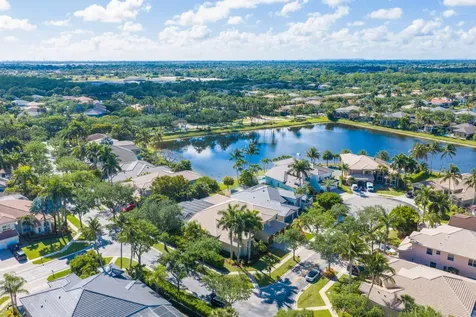 19234 S Creekshore Court Boca Raton FL 33498