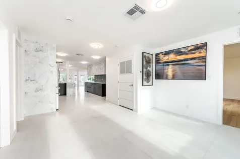 3470 NW 21st Avenue Oakland Park FL 33309
