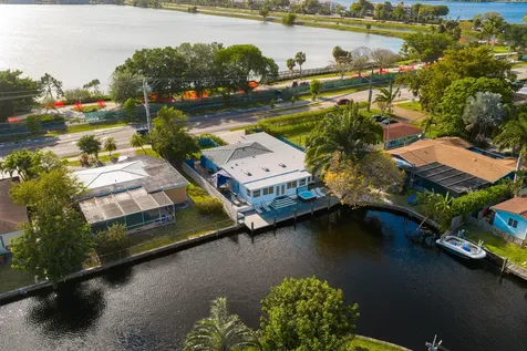 3470 NW 21st Avenue Oakland Park FL 33309
