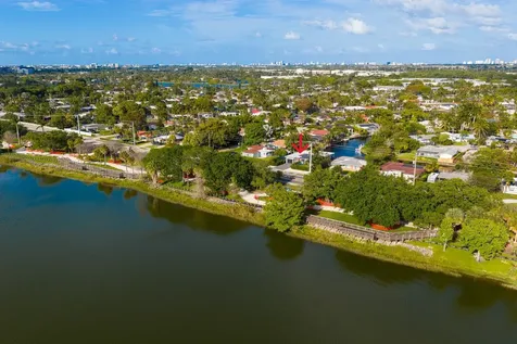 3470 NW 21st Avenue Oakland Park FL 33309