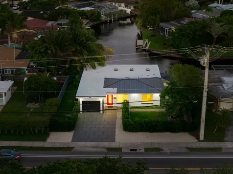 3470 NW 21st Avenue Oakland Park FL 33309