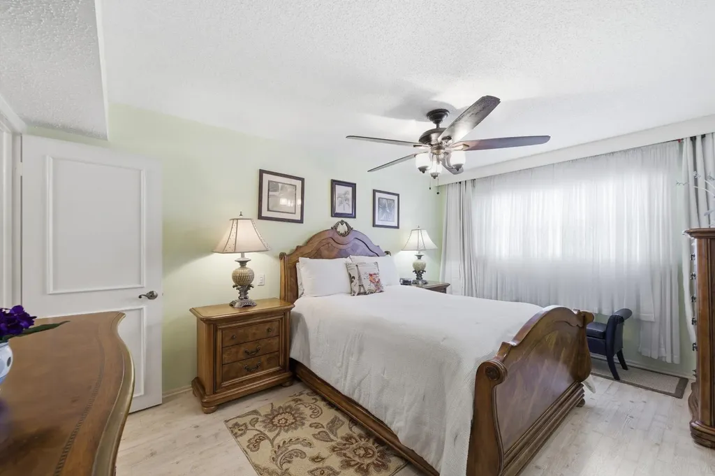 112 Lake Anne Drive West Palm Beach FL 33411