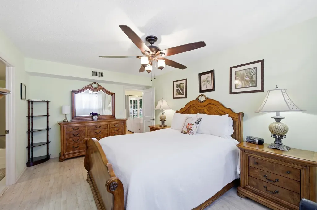 112 Lake Anne Drive West Palm Beach FL 33411