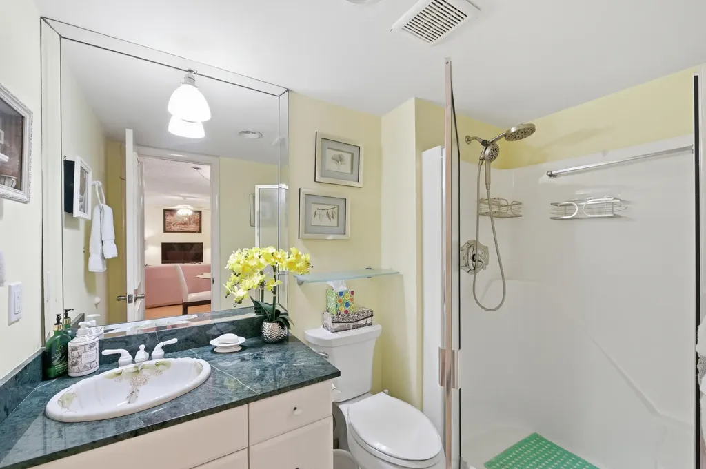 112 Lake Anne Drive West Palm Beach FL 33411