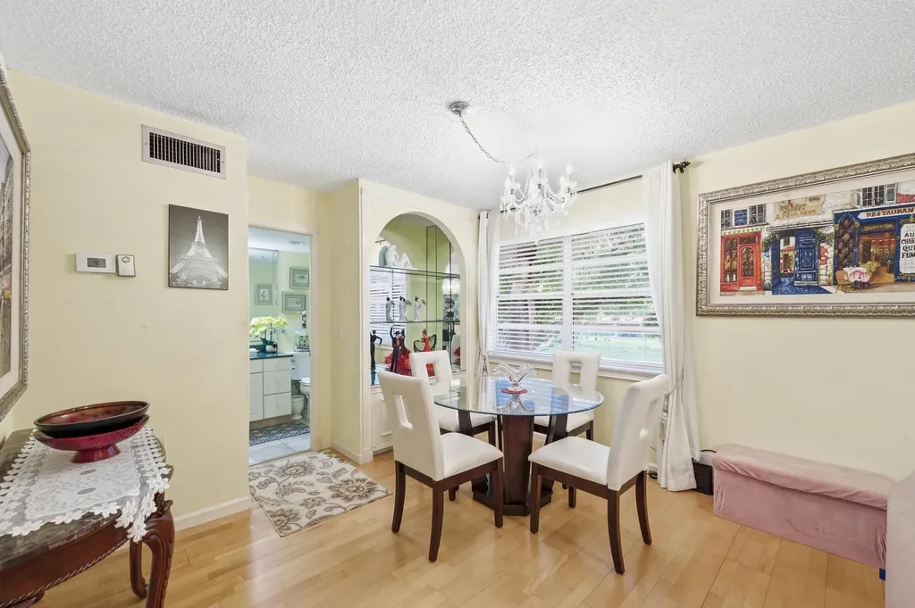 112 Lake Anne Drive West Palm Beach FL 33411