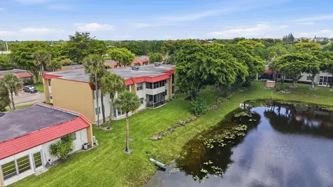 112 Lake Anne Drive West Palm Beach FL 33411