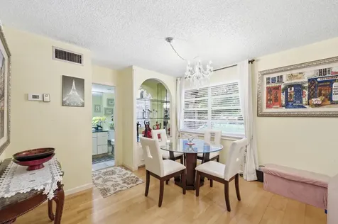 112 Lake Anne Drive West Palm Beach FL 33411