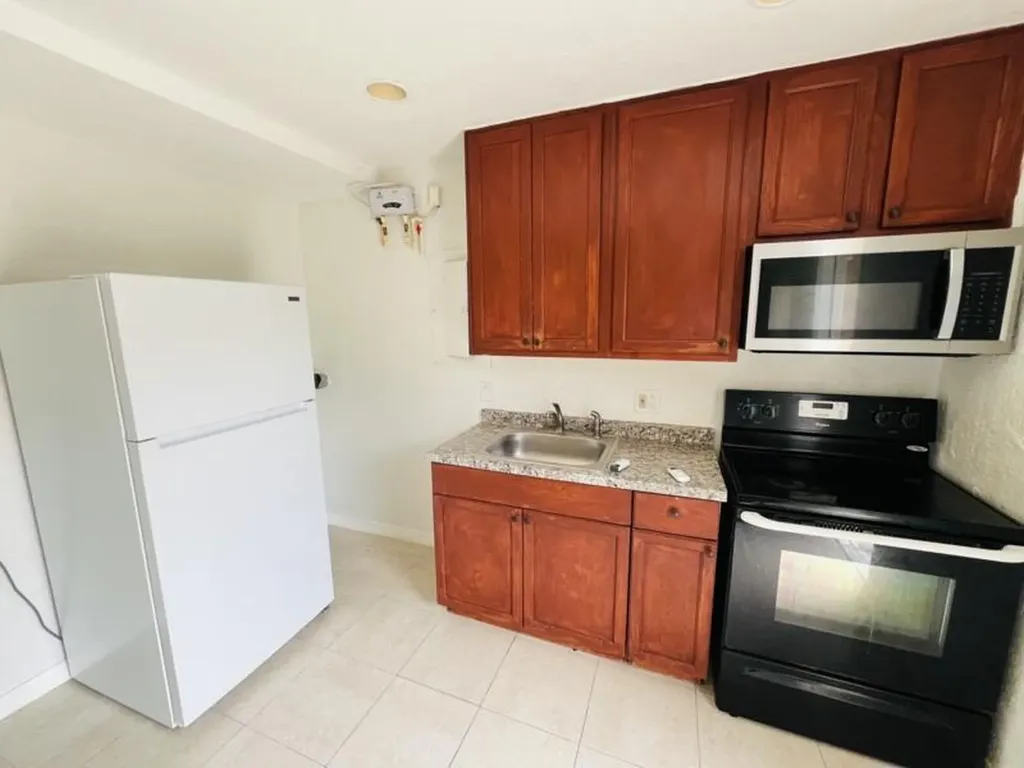 901 8th Street West Palm Beach FL 33401