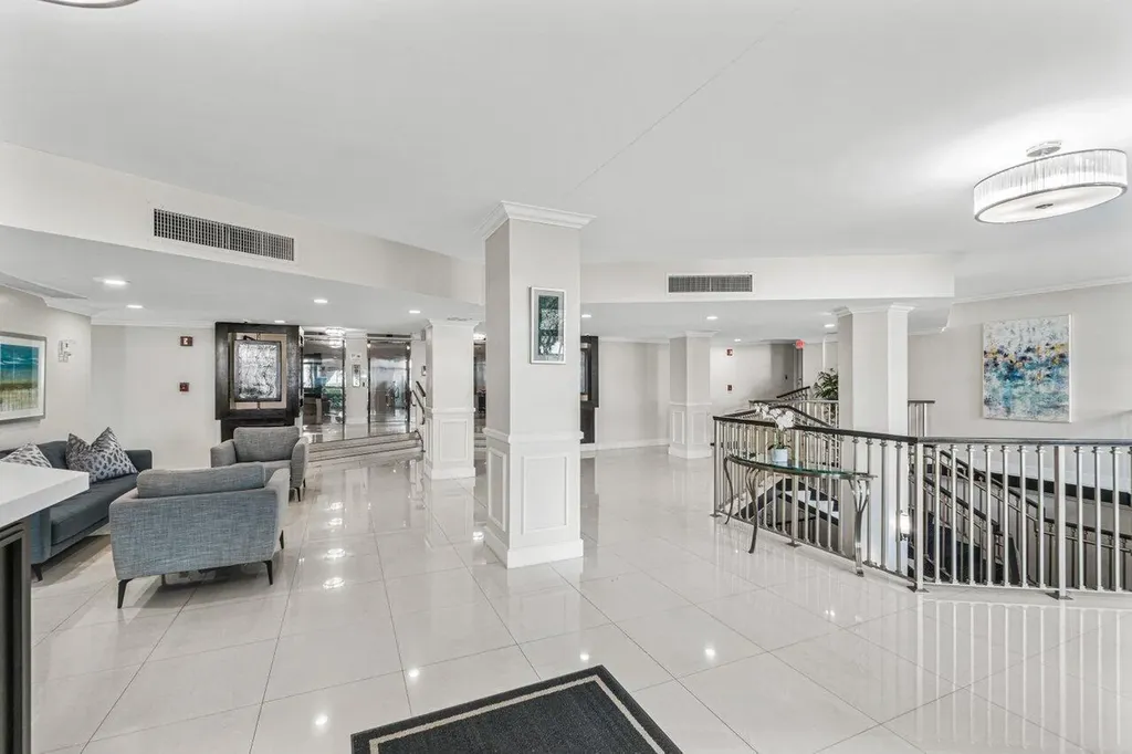 333 NE 21st Avenue Deerfield Beach FL 33441