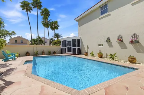 3135 Sunset Circle Margate FL 33063