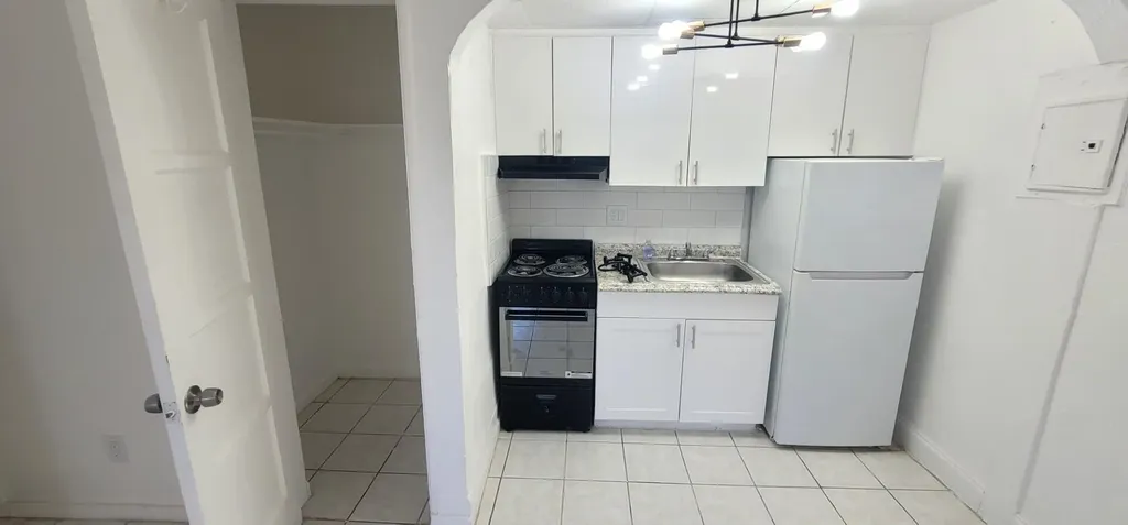 403 N 19th Avenue Hollywood FL 33020