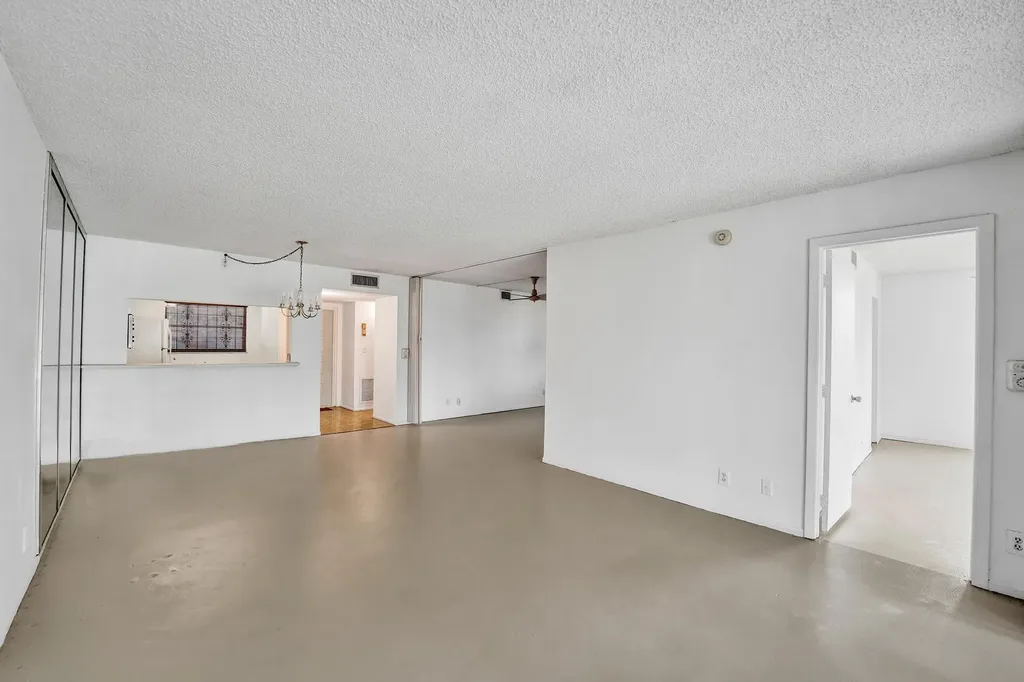 1811 Sabal Palm Drive Davie FL 33324