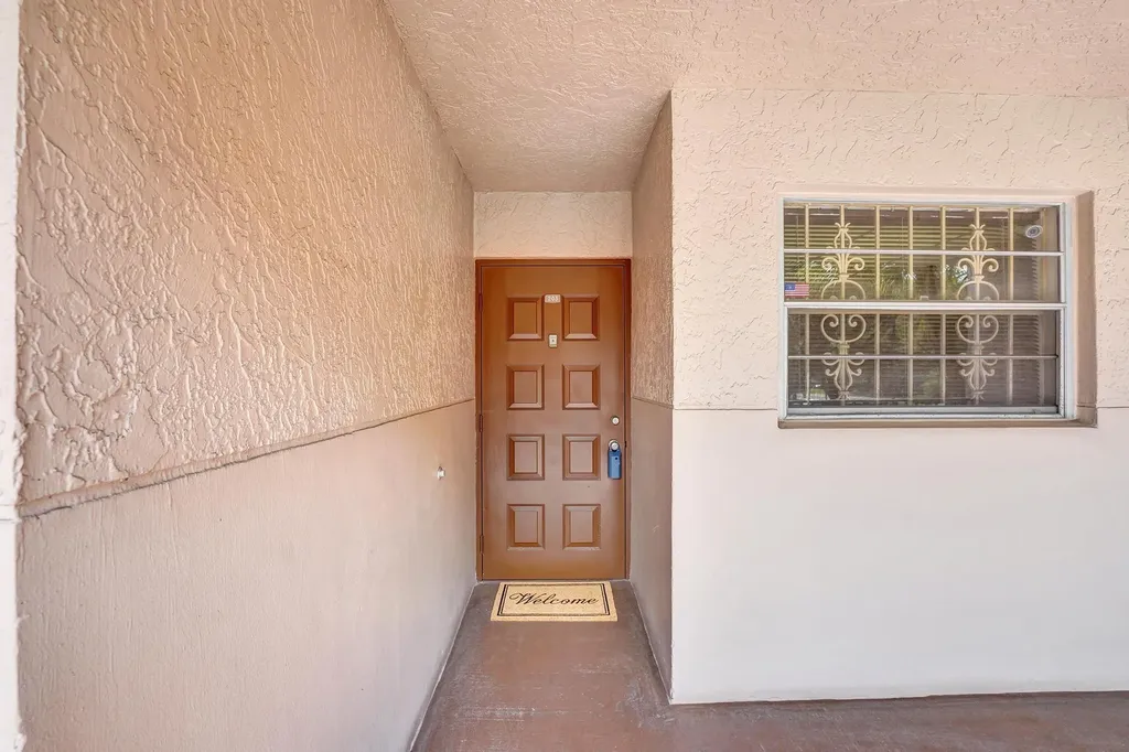 1811 Sabal Palm Drive Davie FL 33324