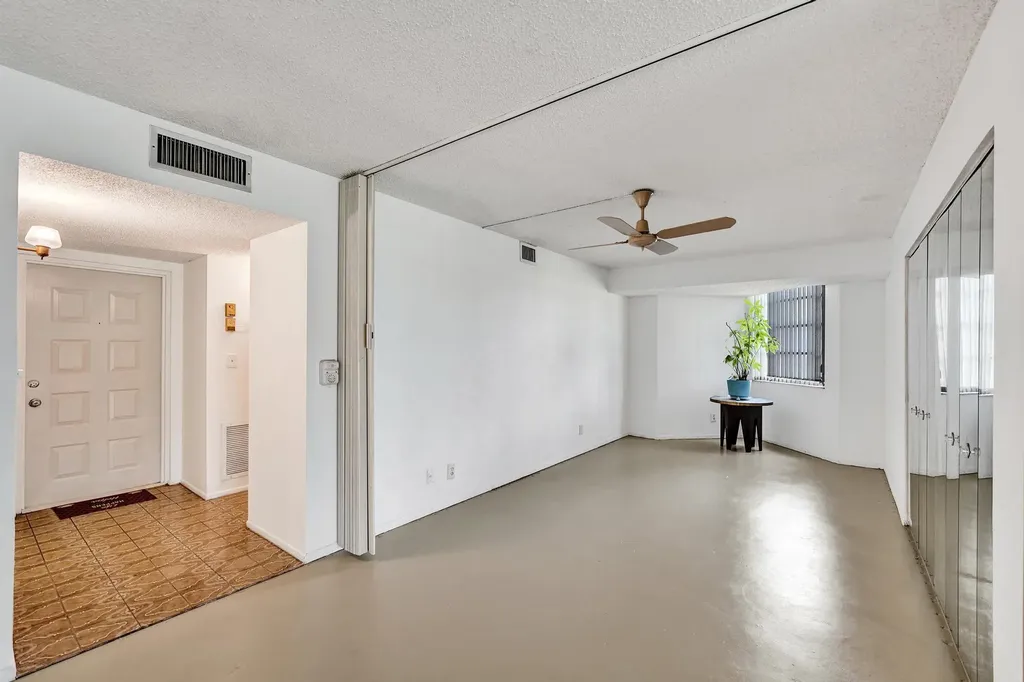 1811 Sabal Palm Drive Davie FL 33324