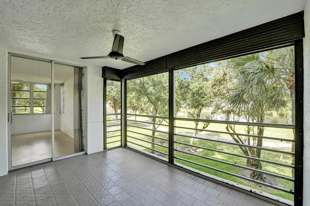 1811 Sabal Palm Drive Davie FL 33324