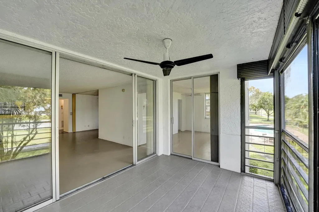 1811 Sabal Palm Drive Davie FL 33324