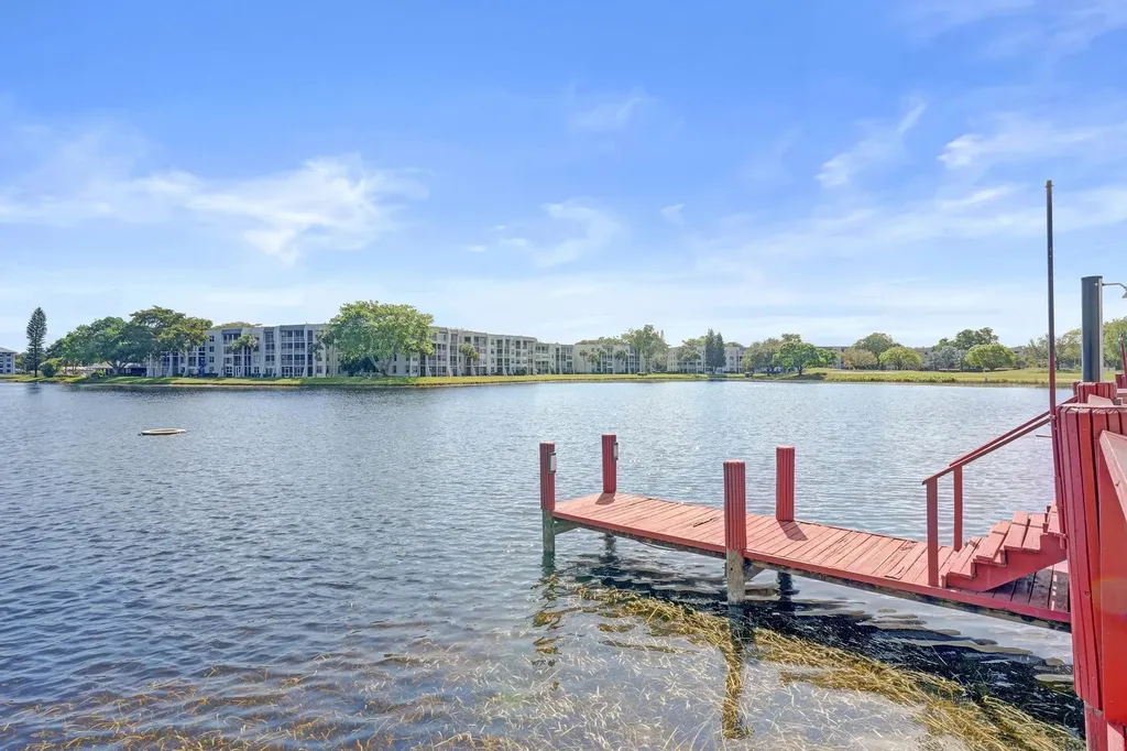 1811 Sabal Palm Drive Davie FL 33324