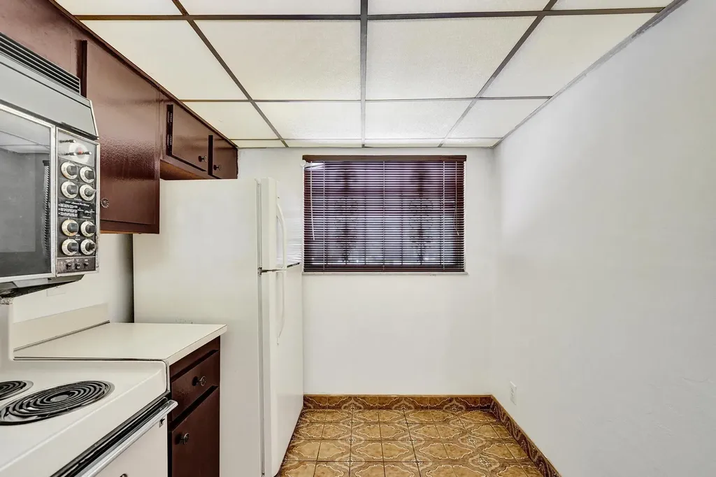 1811 Sabal Palm Drive Davie FL 33324