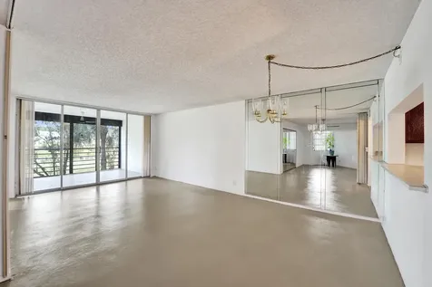 1811 Sabal Palm Drive Davie FL 33324
