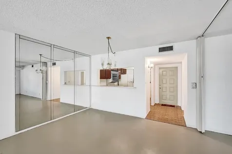 1811 Sabal Palm Drive Davie FL 33324