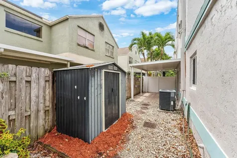 331 NW 101st Terrace Pembroke Pines FL 33026