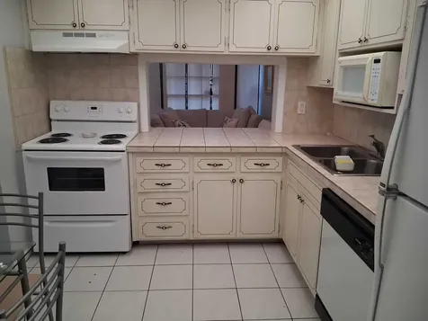 329 SE 3rd Street Hallandale Beach FL 33009