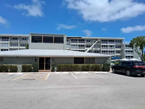 329 SE 3rd Street Hallandale Beach FL 33009