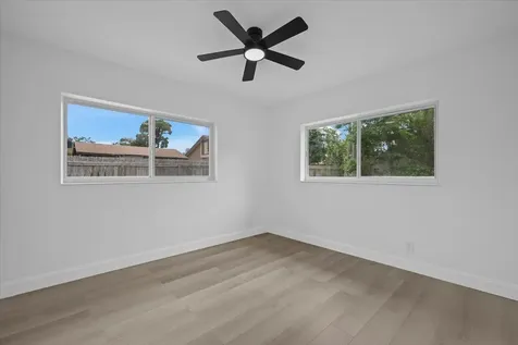 1612 Sherwood Avenue Mangonia Park FL 33407