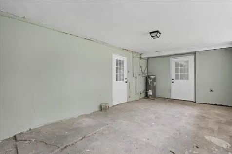 1612 Sherwood Avenue Mangonia Park FL 33407