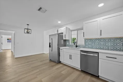 1612 Sherwood Avenue Mangonia Park FL 33407