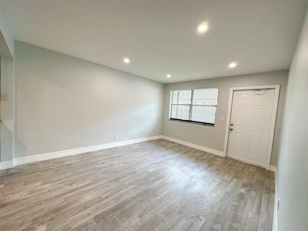 1319 Douglass Avenue West Palm Beach FL 33401
