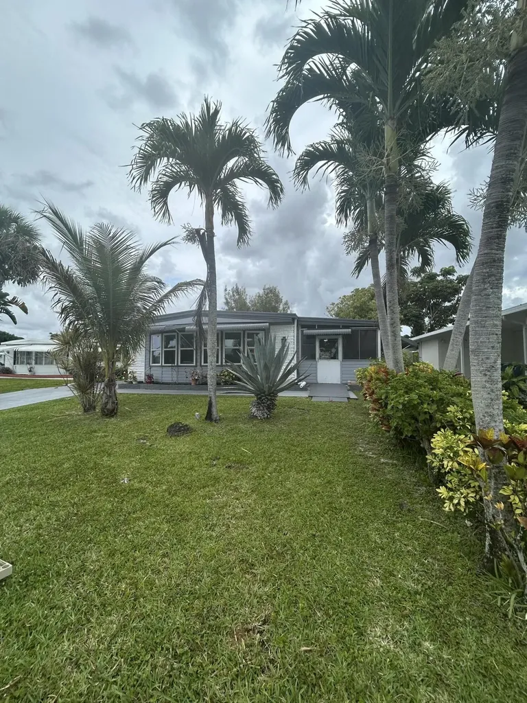 8628 Duke Court E Boynton Beach FL 33436