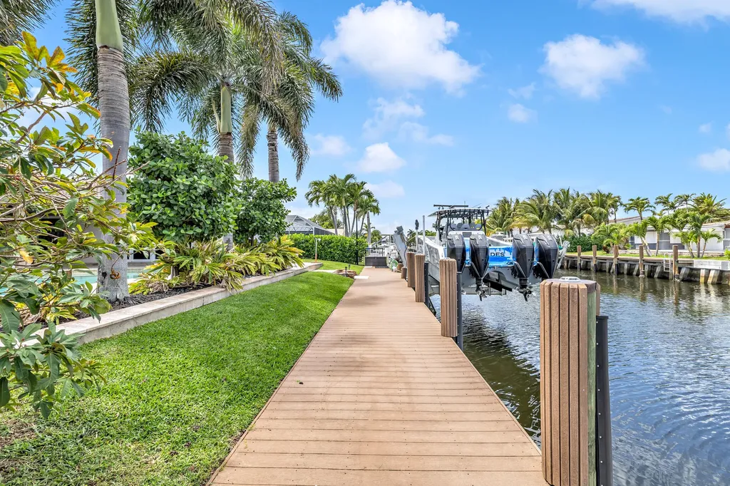 2471 NE 46th Street Lighthouse Point FL 33064
