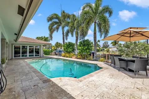 2471 NE 46th Street Lighthouse Point FL 33064