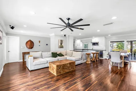 2471 NE 46th Street Lighthouse Point FL 33064