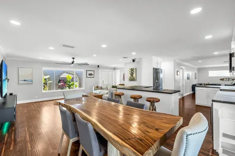 2471 NE 46th Street Lighthouse Point FL 33064