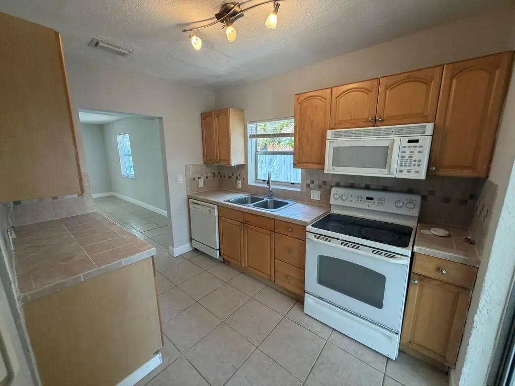 1508 NW 1st Avenue Fort Lauderdale FL 33311