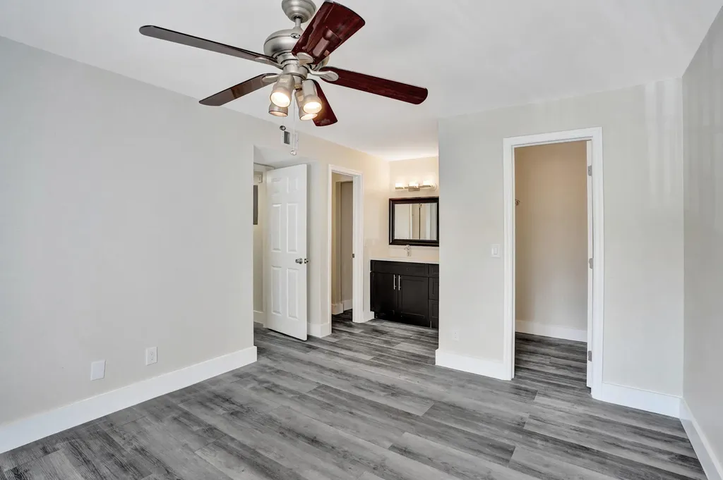 595 Vista Isle Drive Sunrise FL 33325