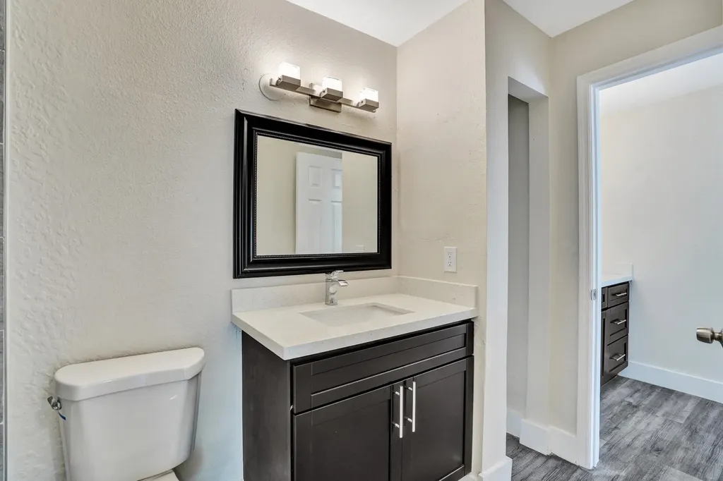595 Vista Isle Drive Sunrise FL 33325