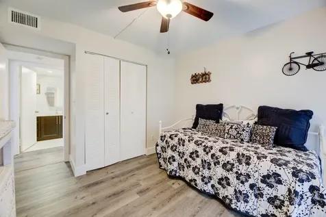 9344 S Belfort Circle Tamarac FL 33321